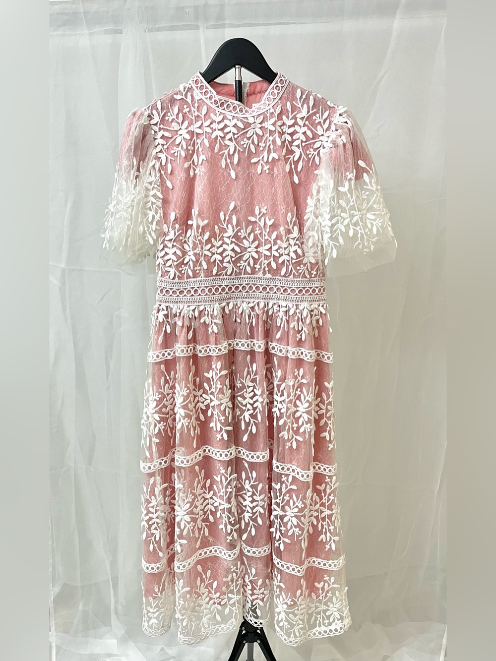 Ivy City Co Sicily Dress with Flutter Sleeves in Pink - Picture 4 of 16